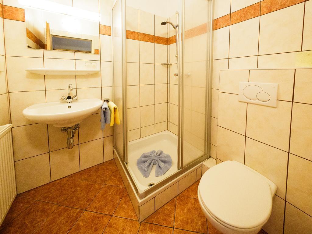 Pension Regia Velden am Wörthersee Habitación foto
